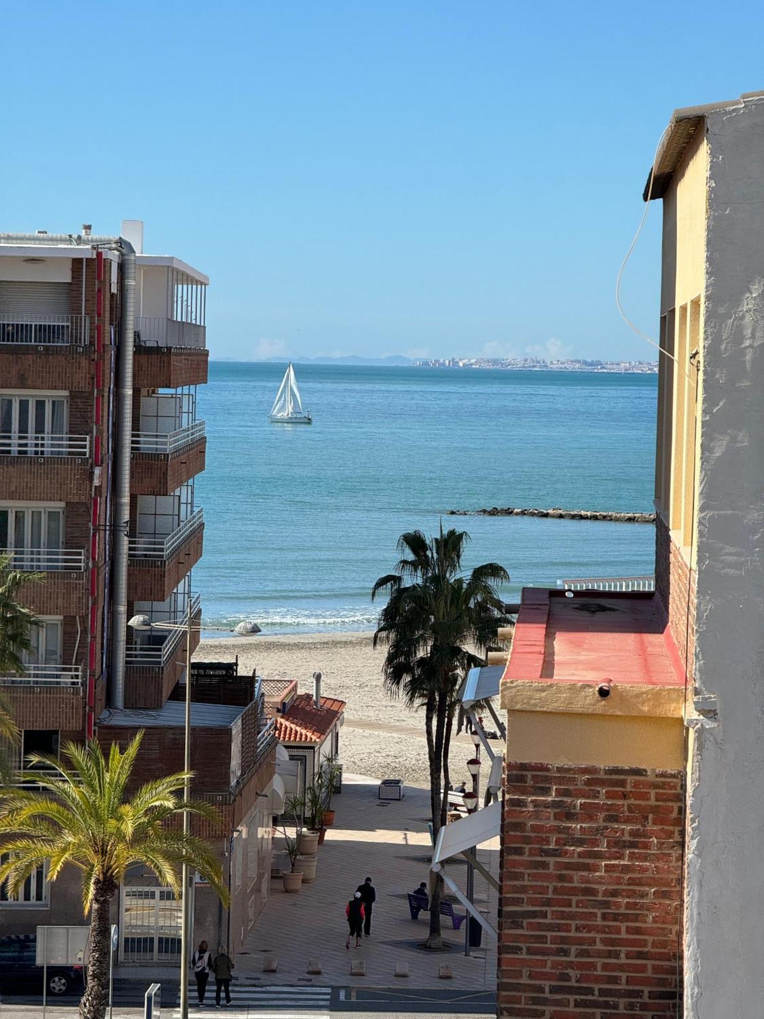 산타 폴라 Fantastico Atico Vistas Al Mar ! 아파트 외부 사진